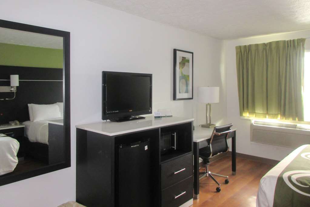 Quality Inn Coraopolis Room photo